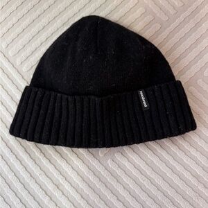 Men's black Patagonia Beanie Winter Hat